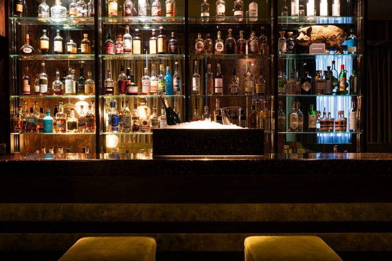 Restaurant Gutschein Le Lion • Bar de Paris Hamburg